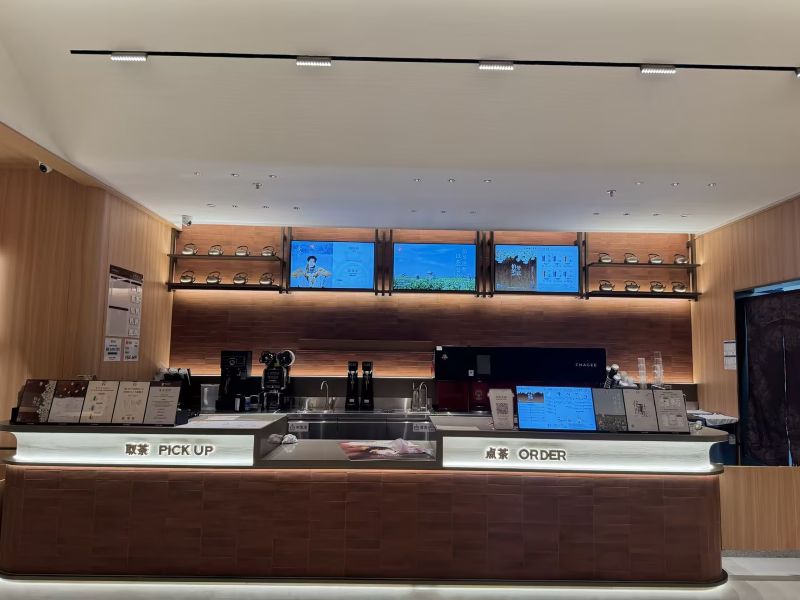 61033517.jpg 2124f75c-cbb8-4fb8-a221-3e7201b66c4f.jpg